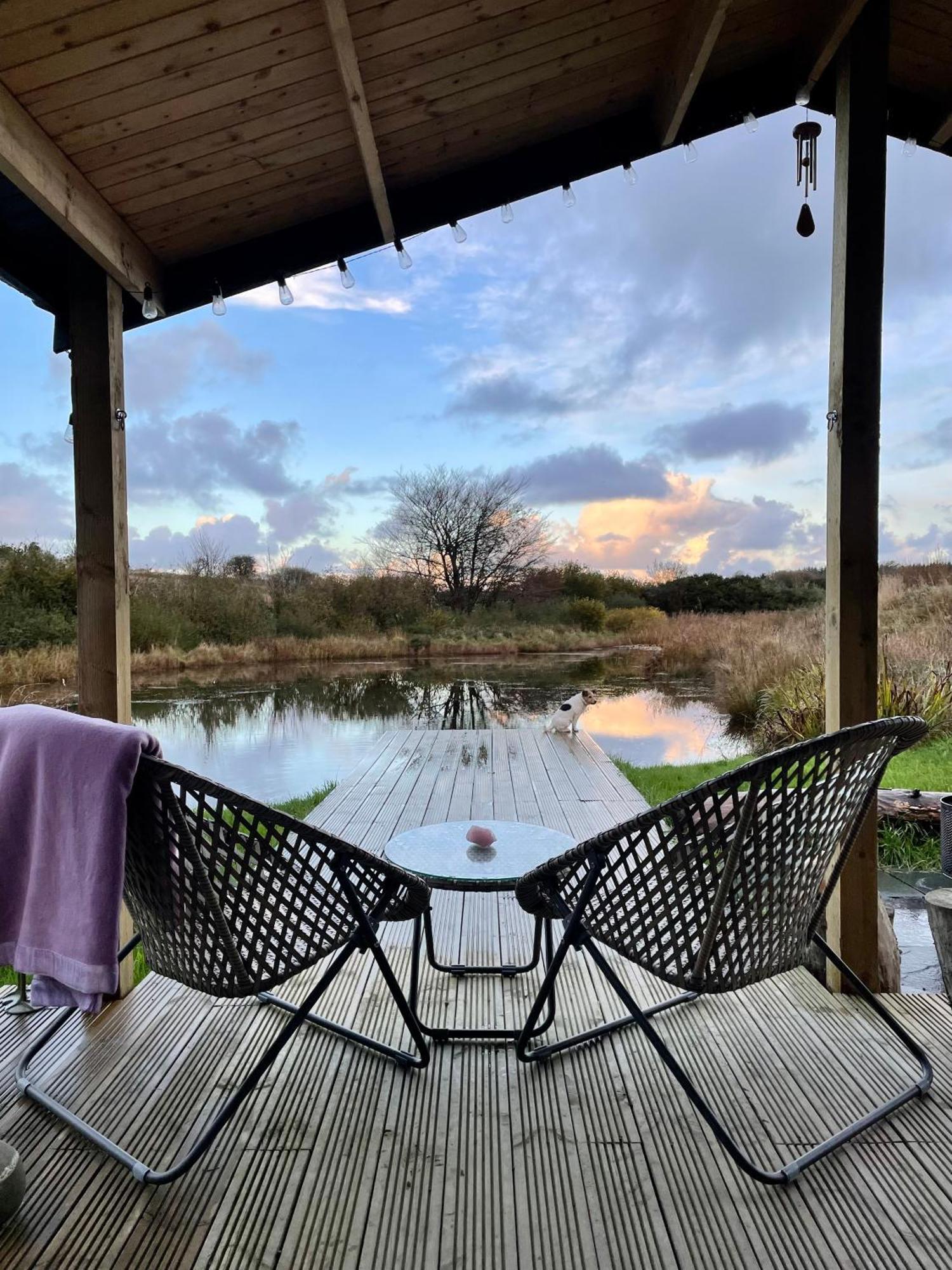 Lake Villa Holiday Cottages Holsworthy Exterior photo