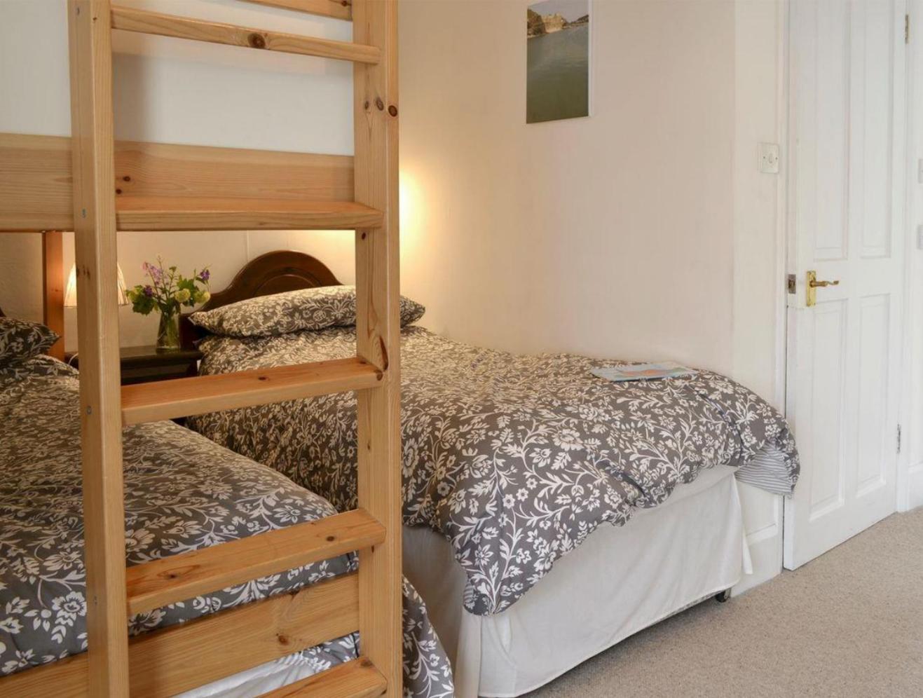Lake Villa Holiday Cottages Holsworthy Exterior photo