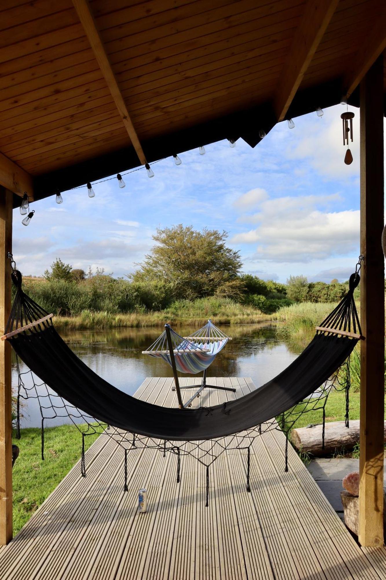 Lake Villa Holiday Cottages Holsworthy Exterior photo